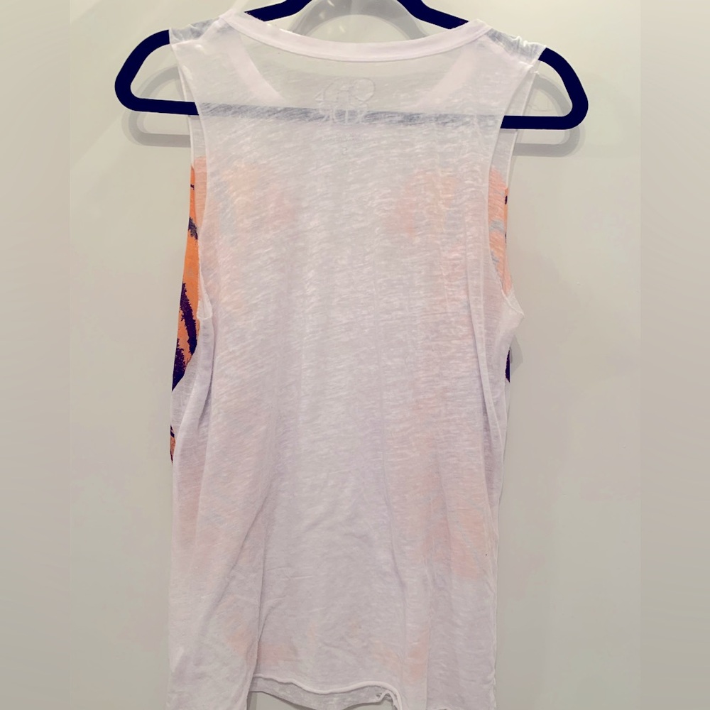 ❤️CHASER FACING TIGERS MUSCLE SLEEVELESS TEE❤️WORN ONCE!! - Picture 3 of 9